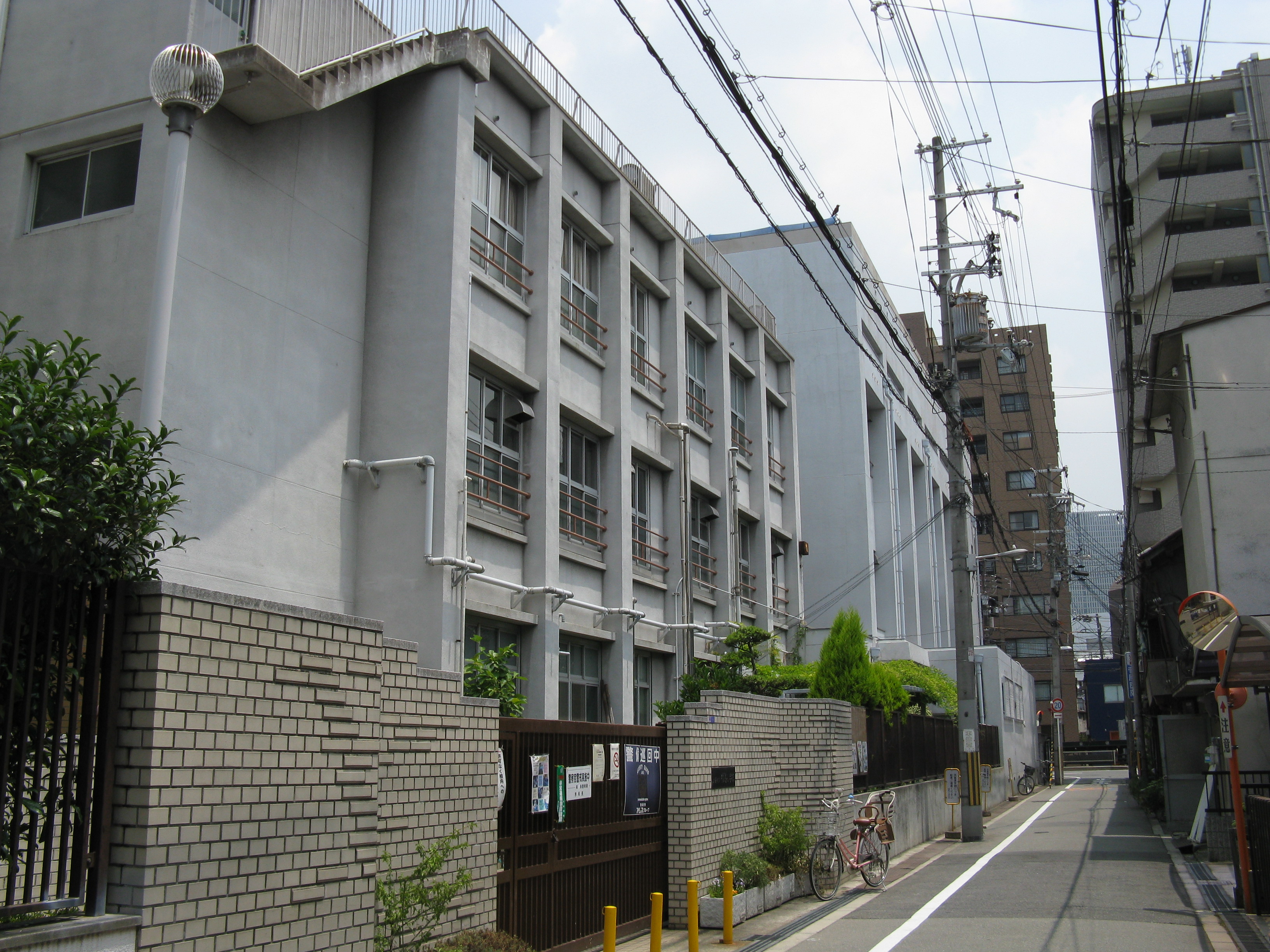 大阪市立福島小学校